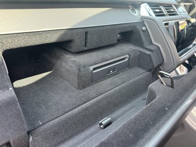 2022 LAND Rover RANGE ROVER SPORT — миниатюра 36