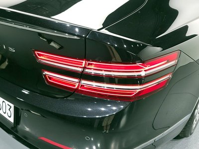 GENESIS G80 (RG3) - 10