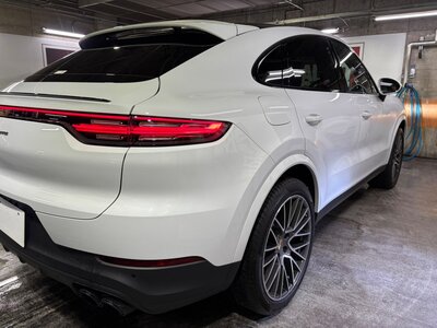 PORSCHE CAYENNE COUPE - 9