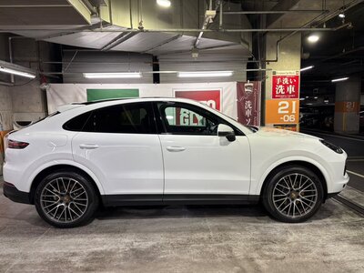 PORSCHE CAYENNE COUPE - 10