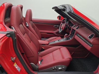 2022 Porsche 718 — миниатюра 16