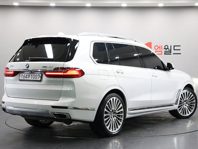 2019 BMW X7 — фото 3