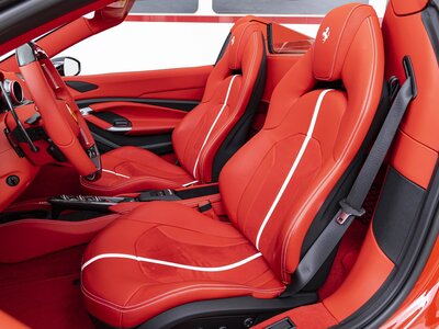 FERRARI F8 SPIDER 2021 thumbnail 3