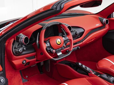 FERRARI F8 SPIDER 2021 thumbnail 6