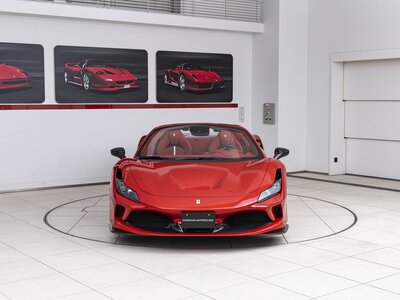 FERRARI F8 SPIDER 2021 thumbnail 28