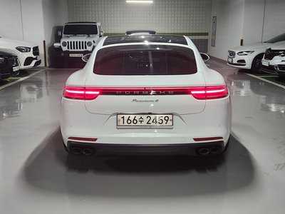 PORSCHE PANAMERA - 2