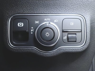 2023 Mercedes-BENZ GLB — миниатюра 20