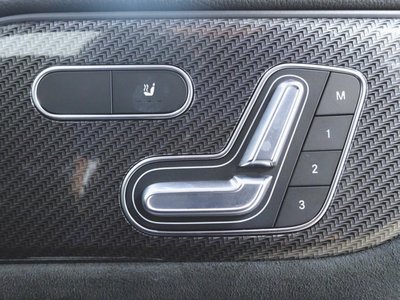 2023 Mercedes-BENZ GLB — миниатюра 21