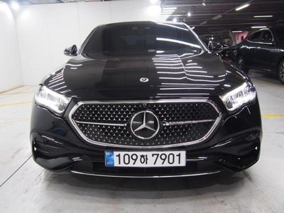 MERCEDES-BENZ E-CLASS - 1