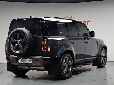 LAND ROVER DEFENDER - 3