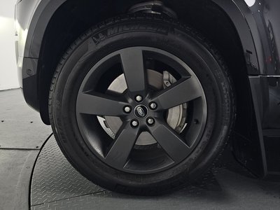 LAND ROVER DEFENDER - 6