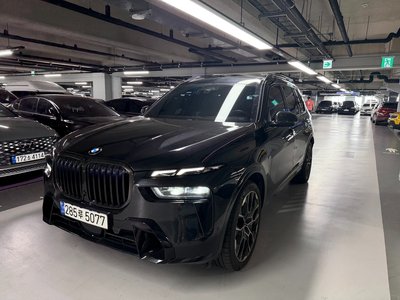 2023 BMW X7 — фото 1