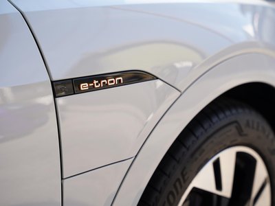 AUDI E-TRON SPORTBACK - 10