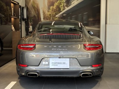 PORSCHE 911 - 4