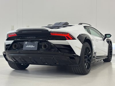 2024 Lamborghini HURACAN — фото 7