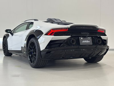 2024 Lamborghini HURACAN — фото 5