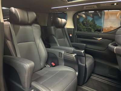 TOYOTA ALPHARD - 10