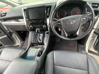 2019 TOYOTA ALPHARD photo 9