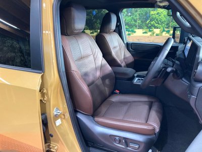 TOYOTA LAND CRUISER 250 - 8