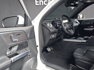 MERCEDES-BENZ GLB - 10