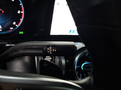 MERCEDES-BENZ GLB - 9