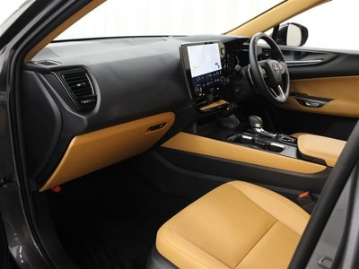 صورة مصغرة 13 لـ 2025 Lexus NX