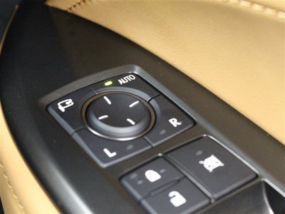 صورة مصغرة 38 لـ 2025 Lexus NX