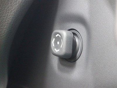 2025 Lexus NX — фото 9