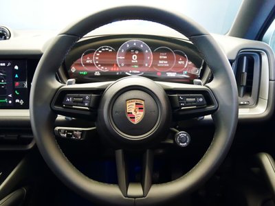 صورة 8 لـ 2026 Porsche CAYENNE