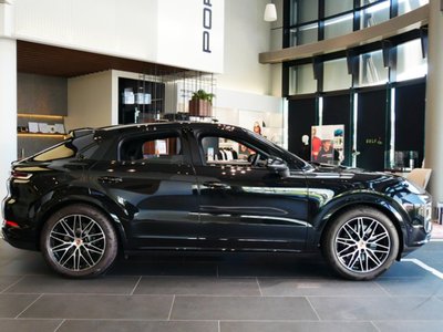 صورة 4 لـ 2026 Porsche CAYENNE