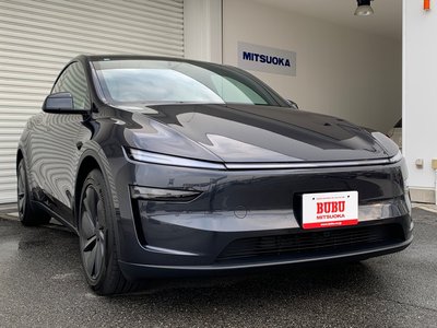 2026 Tesla MODEL Y photo 6