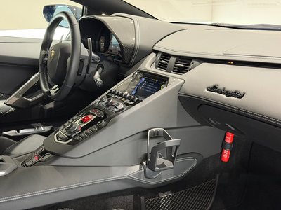 صورة مصغرة 30 لـ 2021 Lamborghini AVENTADOR