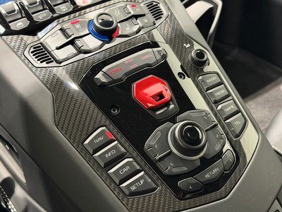 صورة مصغرة 22 لـ 2021 Lamborghini AVENTADOR