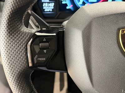 صورة مصغرة 26 لـ 2021 Lamborghini AVENTADOR