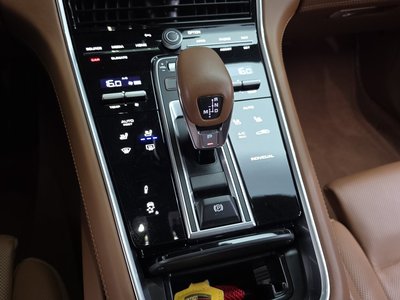 2023 Porsche PANAMERA 照片 9