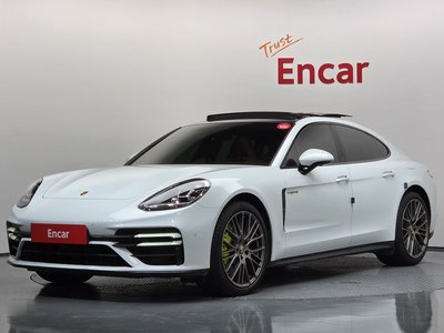 2023 Porsche PANAMERA 照片 1