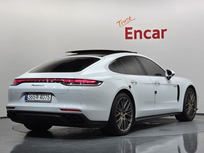 2023 Porsche PANAMERA 照片 4