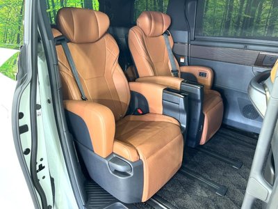 TOYOTA VELLFIRE - 9