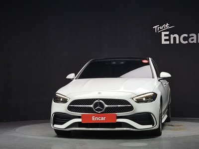 2023 Mercedes-BENZ C-CLASS photo 2