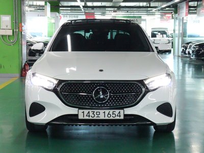 MERCEDES-BENZ E-CLASS - 4