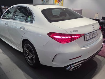 2025 Mercedes-BENZ C-CLASS 照片 3
