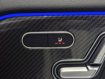 MERCEDES-BENZ GLA - 8