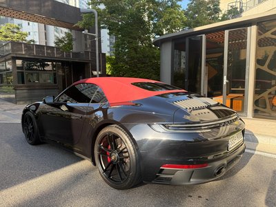 PORSCHE 911 - 8
