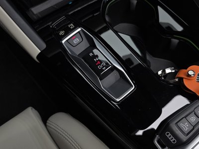 2025 AUDI Q5 — миниатюра 12