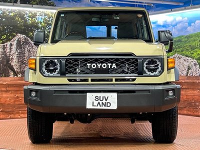 2025 Toyota LAND CRUISER 70 — миниатюра 14