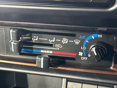 2025 Toyota LAND CRUISER 70 — миниатюра 48