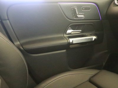 2024 Mercedes-BENZ GLB — миниатюра 16