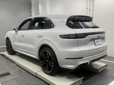 PORSCHE CAYENNE - 7