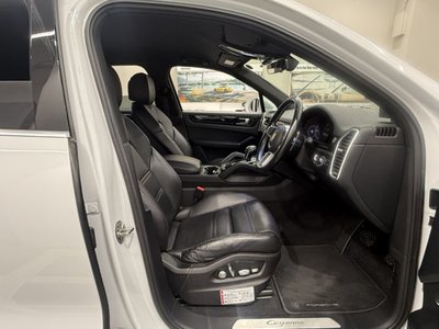 PORSCHE CAYENNE - 9