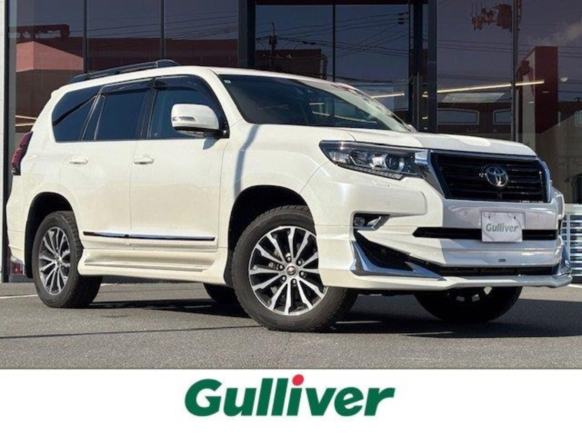 TOYOTA LAND CRUISER PRADO - View 1